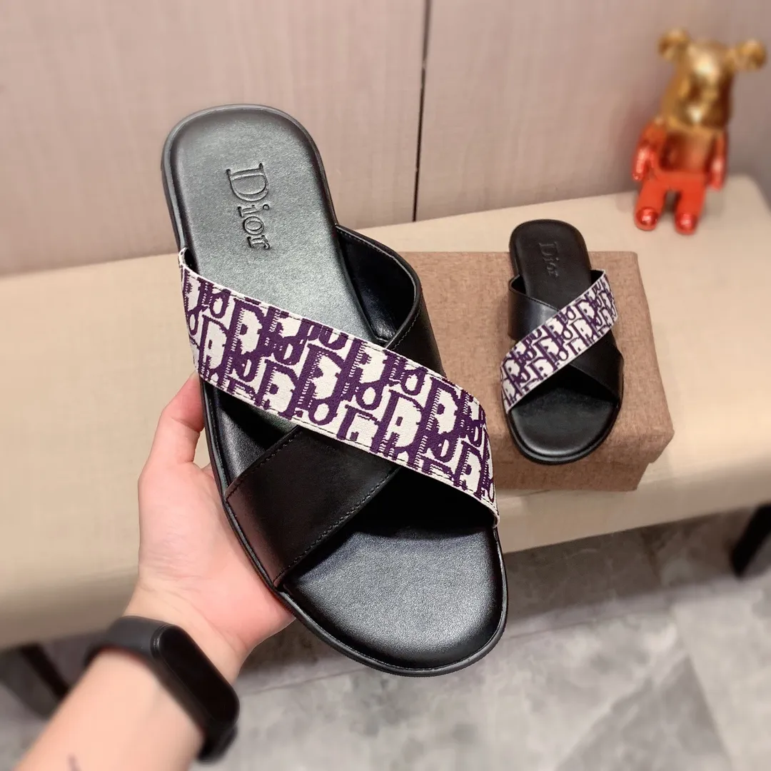 Slippers: New model factory price 220: 🎩🎩🔥🔥《Dior* 》【High·Version】Series of slippers, top purchasing agent🔍🔍Men's 2020 counters are on sale at the same time, imported from Italy, original selected cowhide, exquisite workmanship,), sole: (super comfortable) original factory special supply Original sole, ⚠️Exclusive double-layer movable molded sole, super comfortable⚠️, real shot 🎬The real thing is more beautiful🔍🔍original quality, you can go in and out of the counter at will, 266 positive code 38-44, long-term availability